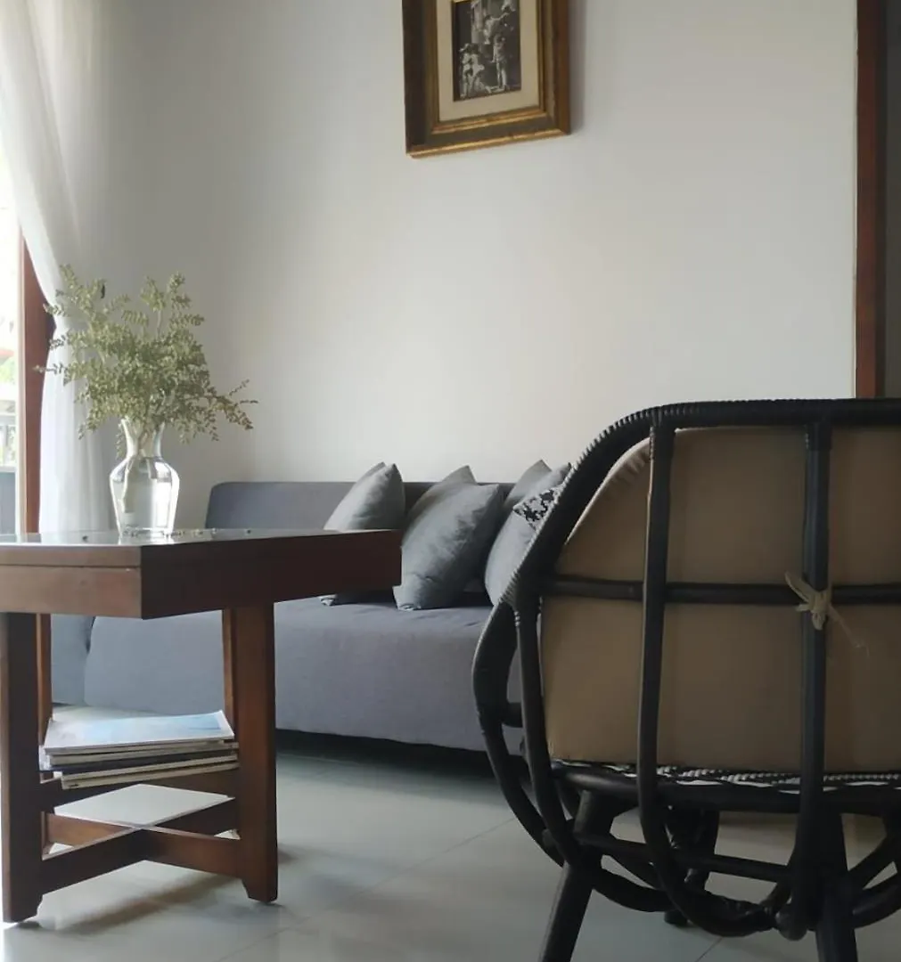 Dim House Jimbaran Bed & Breakfast